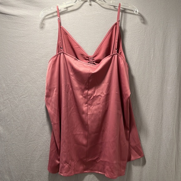 Lane Bryant 30/32 “Mesa Rose” pink satiny camisole with ruched detail - Picture 6 of 16